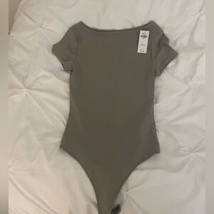 Abercrombie & Fitch Gray Taupe Short Sleeve Boatneck Bodysuit